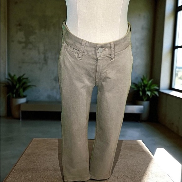 NWOT PAIGE ‘Rianne’ High-Waisted Cuff Jeans in “Seaweed Green” Size 23 - Picture 16 of 16